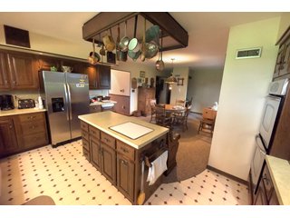 TRACT 4 - REAL ESTATE AUCTION - 2 PRESTIGUOUS HOMES - 66+/- ACRES IN 5 TRACTS IN NOBLE COUNTY, INDIANA